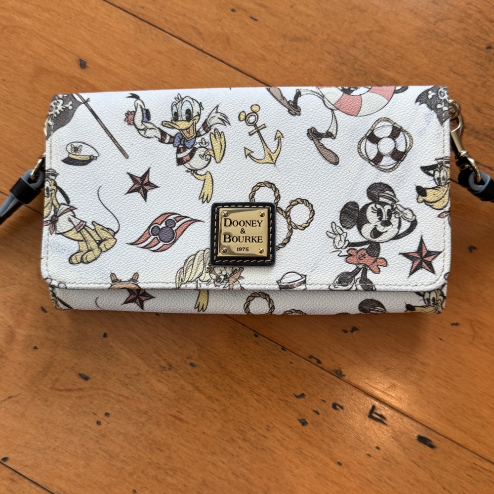 Dooney & Bourke White Disney cruise Print Bag
